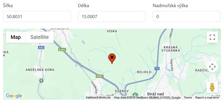 Snímek obrazovky: Sekce Lokace s tlačítky pro aktuální polohu, mapu a ruční souřadnice